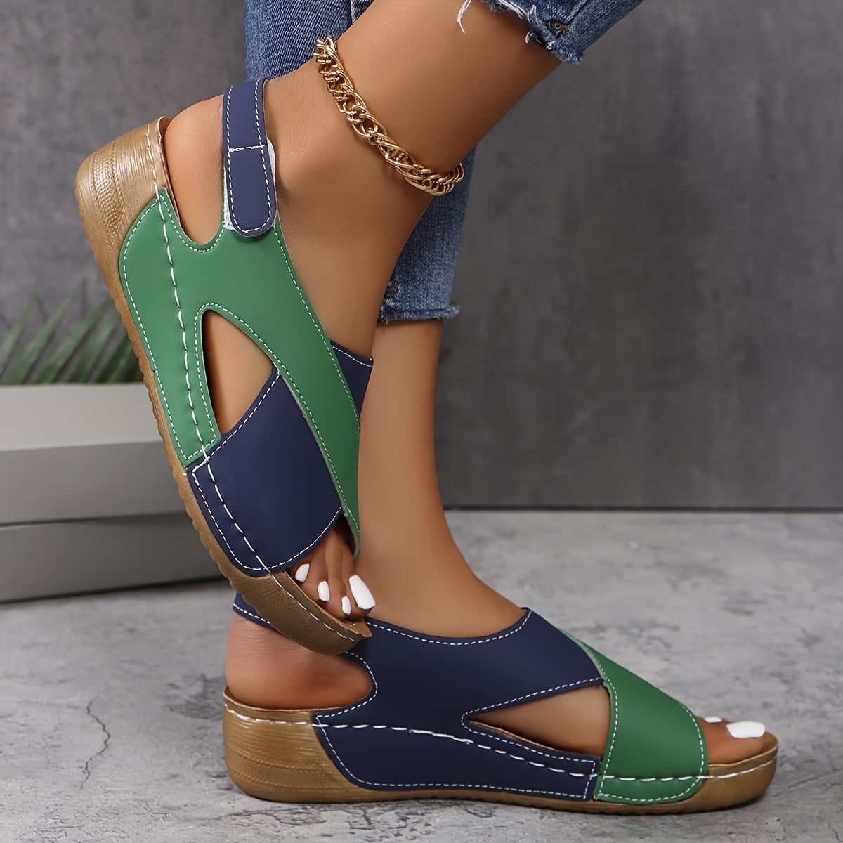 Monique - Ultra-comfortable orthopedic sandals