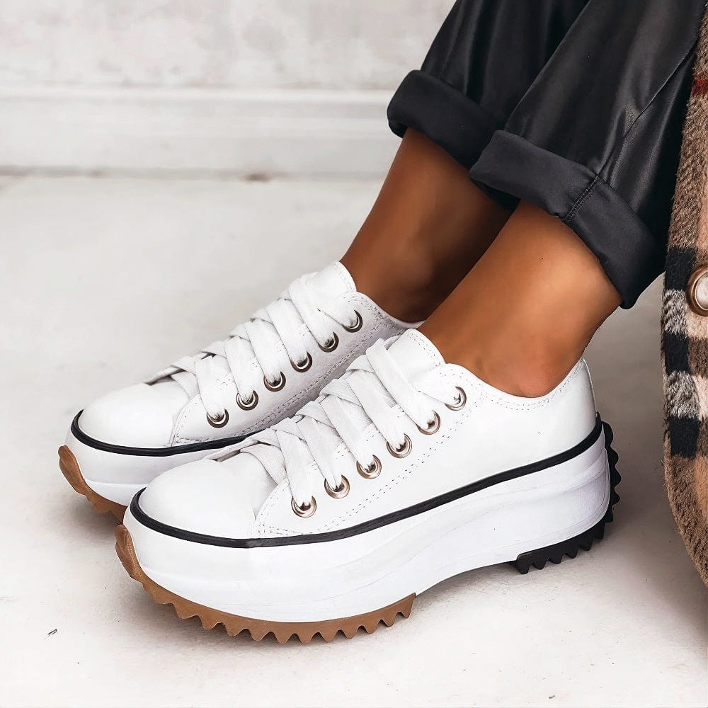Elina - Shoe with a thick sole