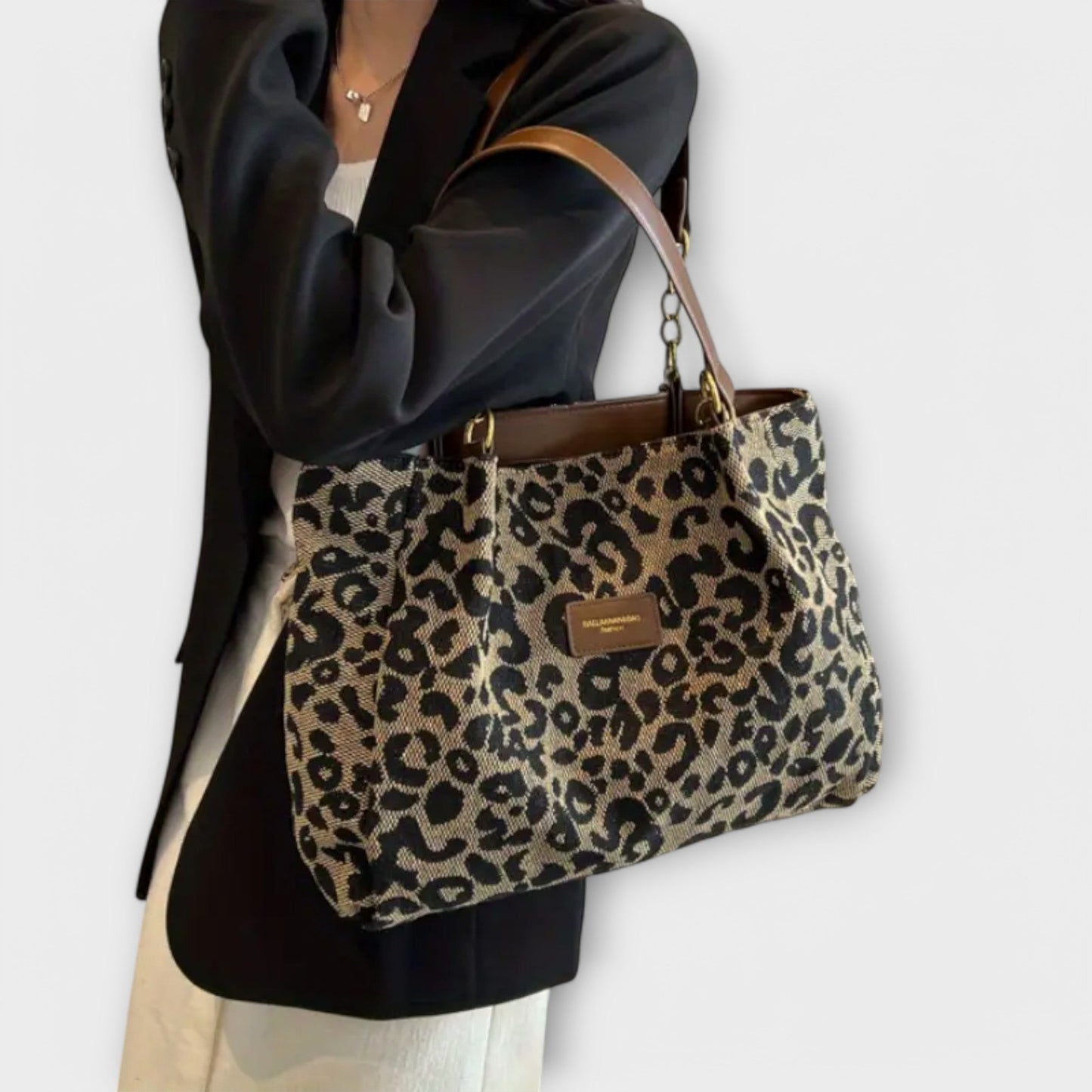 Leora - Leopard print bag