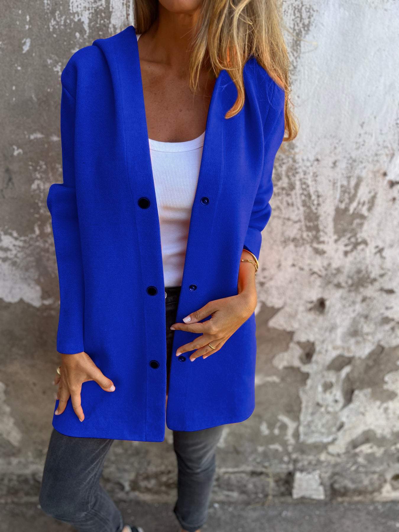 Adriana | Cardigan with buttons and a hood