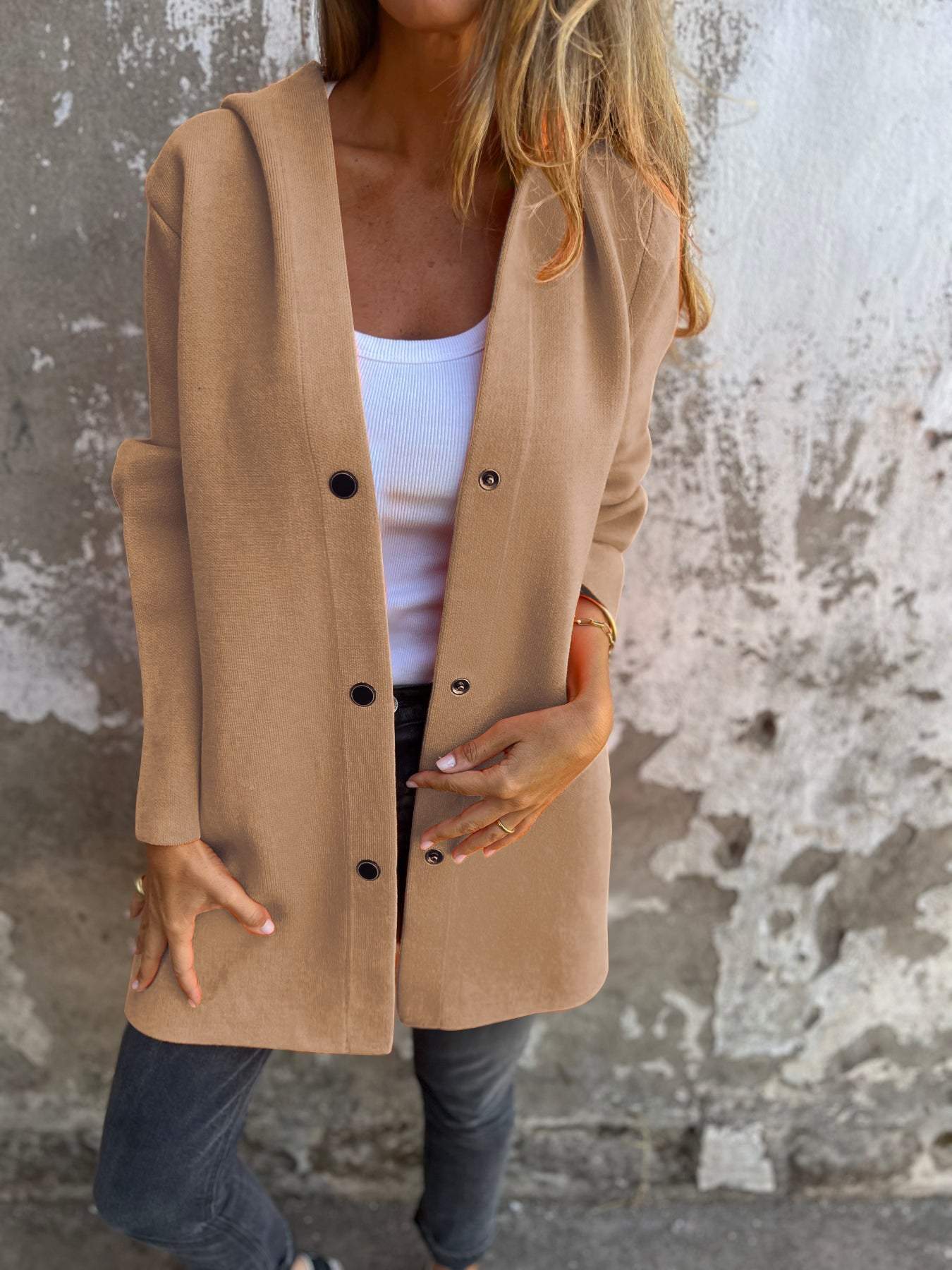 Adriana | Cardigan with buttons and a hood